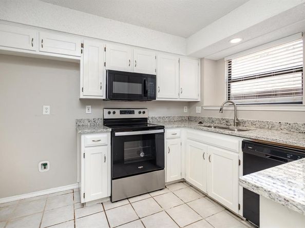 5905  Sterling Green Trail , Arlington Texas 76017