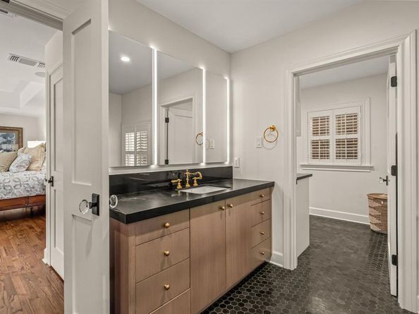 3913  Hamilton Avenue , Fort Worth Texas 76107