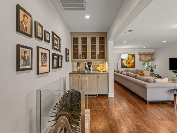 3913  Hamilton Avenue , Fort Worth Texas 76107