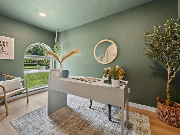 8411  Cadenza Lane , Dallas Texas 75228