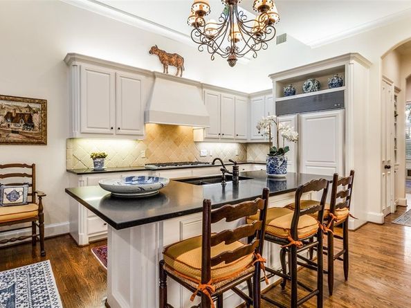 7722  Marquette Street , Dallas Texas 75225