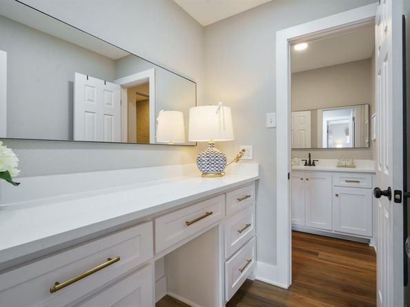 8318  Londonderry Lane , Dallas Texas 75228