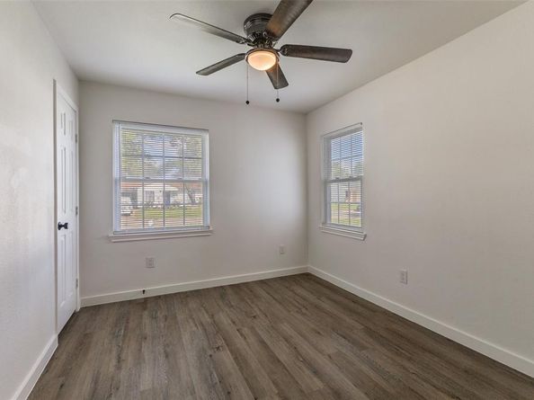 2646  Larry Drive , Dallas Texas 75228