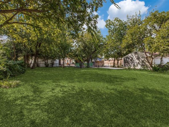 2646  Larry Drive , Dallas Texas 75228