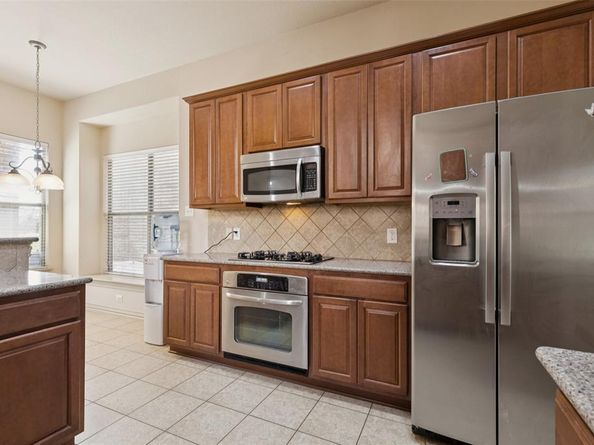 1474  Cambridge Drive , Lewisville Texas 75077