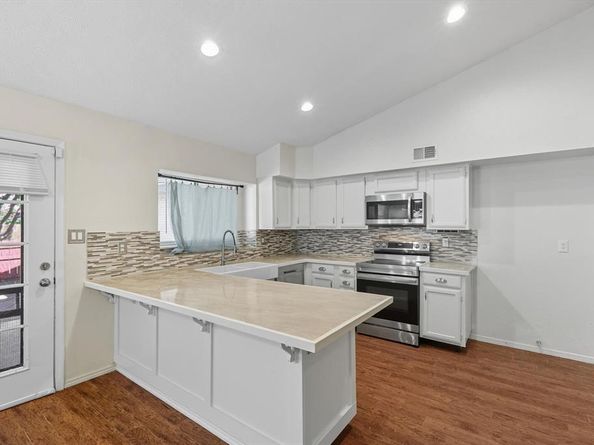 9101  Denver Street , Rowlett Texas 75088