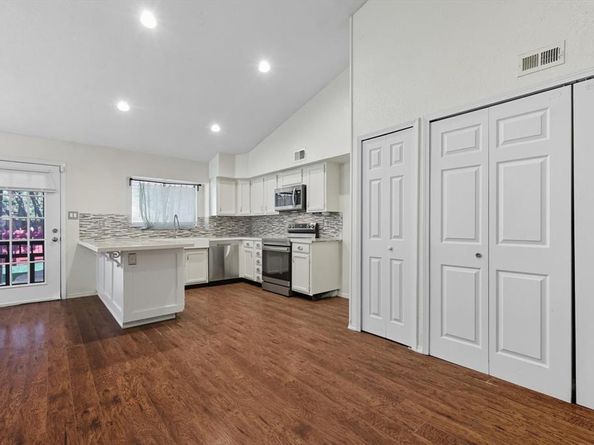 9101  Denver Street , Rowlett Texas 75088