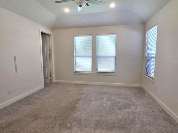 4833  Zilker Avenue , Carrollton Texas 75010