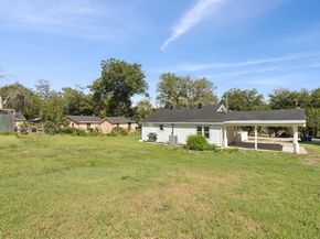 621  Alameda Road , Azle Texas 76020
