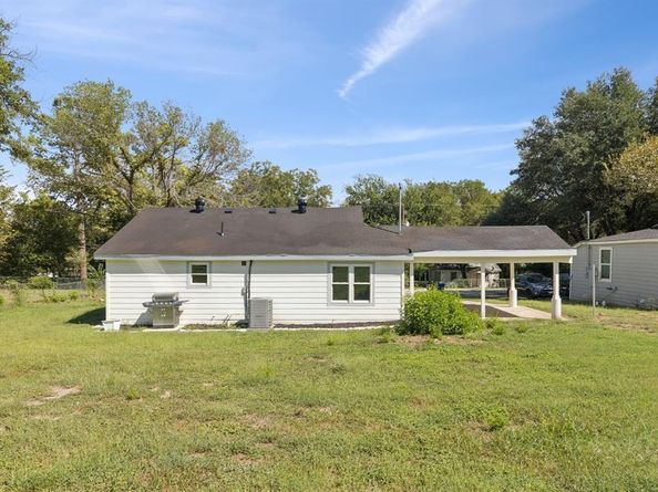 621  Alameda Road , Azle Texas 76020