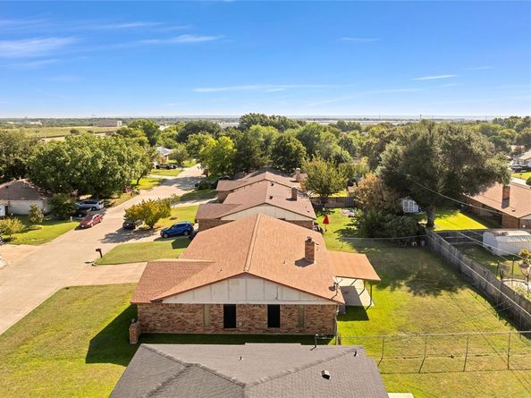 2317  Parkside Drive , Grand Prairie Texas 75052