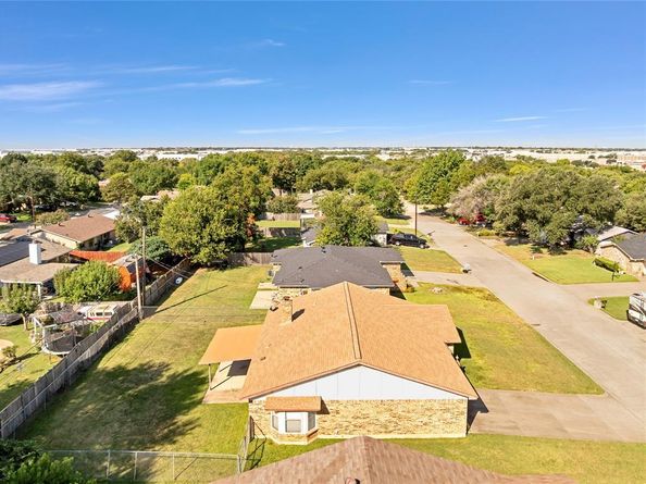 2317  Parkside Drive , Grand Prairie Texas 75052