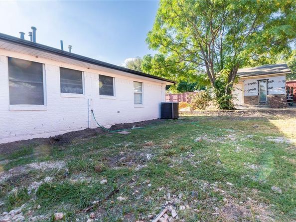 2515  North Parkway , Mesquite Texas 75149