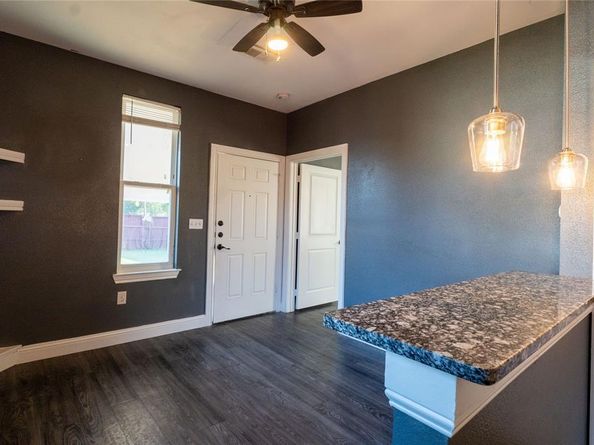 2515  North Parkway , Mesquite Texas 75149