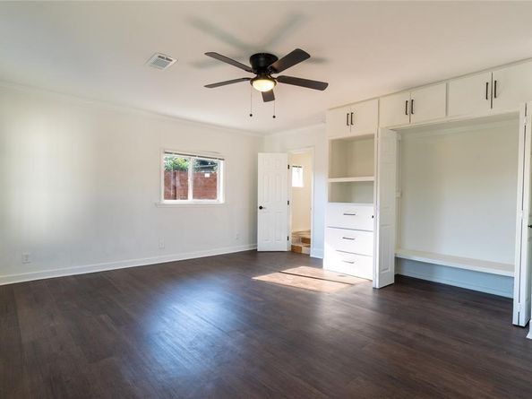 2515  North Parkway , Mesquite Texas 75149