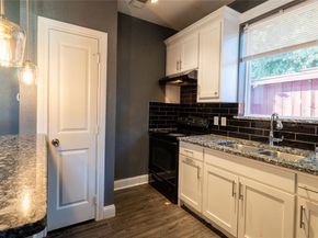 2515  North Parkway , Mesquite Texas 75149