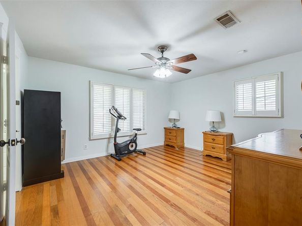 5017  Boulder Lake Road , Fort Worth Texas 76103