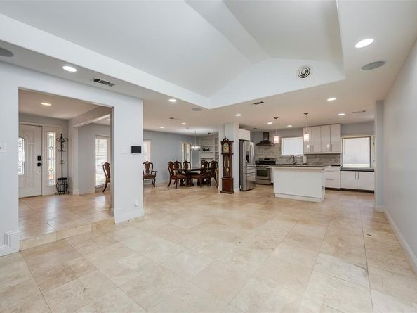 5017  Boulder Lake Road , Fort Worth Texas 76103