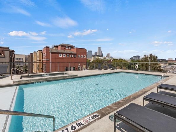 1001  Belleview Street  204, Dallas Texas 75215