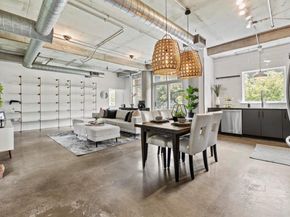 1001  Belleview Street  204, Dallas Texas 75215