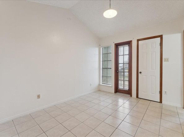 6108  Abrams Road  330, Dallas Texas 75231