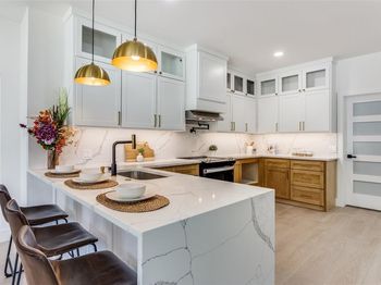 3828  Winfield Avenue 