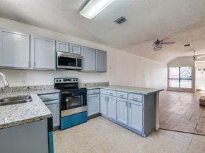 917  Westover Drive , Lancaster Texas 75134