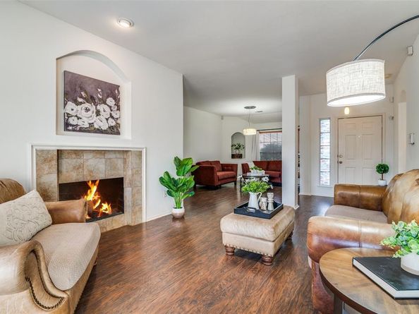 4202  Crystal Lane , Garland Texas 75043