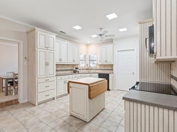 7201  Briarnoll Drive , Dallas Texas 75252