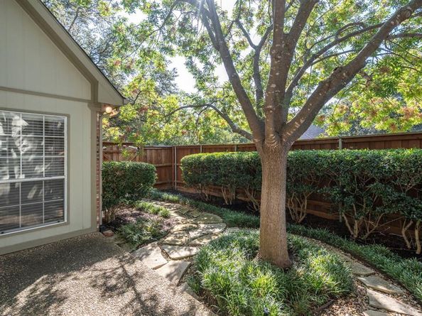 7201  Briarnoll Drive , Dallas Texas 75252
