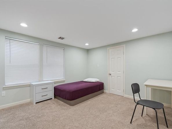 4133  6th Avenue , Fort Worth Texas 76115