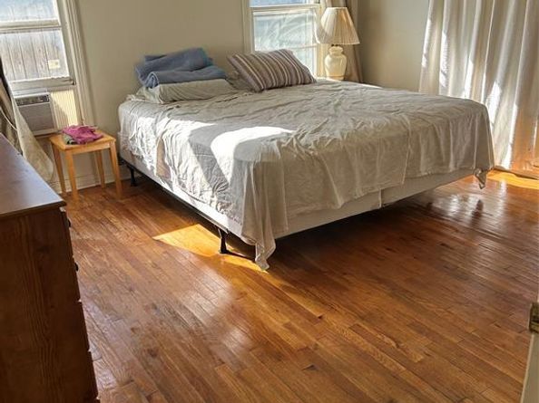 829  Yale Street , River Oaks Texas 76114