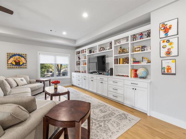 619  Blanning Drive , Dallas Texas 75218