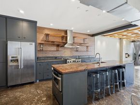 511 N Akard Street  1505, Dallas Texas 75201