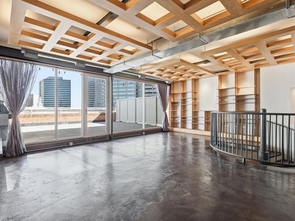 511 N Akard Street  1505, Dallas Texas 75201