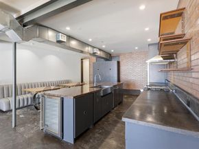 511 N Akard Street  1505, Dallas Texas 75201