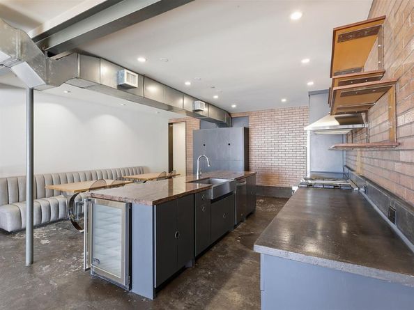 511 N Akard Street  1505, Dallas Texas 75201