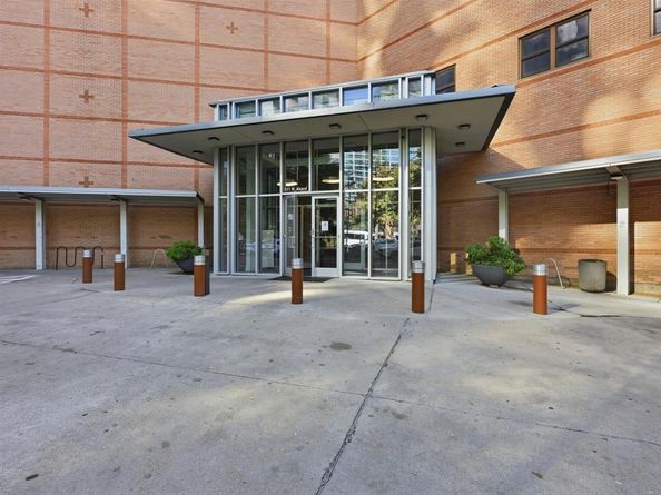 511 N Akard Street  1505, Dallas Texas 75201
