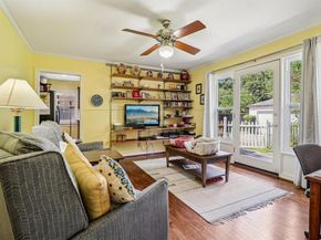 6711  Vada Drive , Dallas Texas 75214