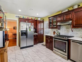 6711  Vada Drive , Dallas Texas 75214