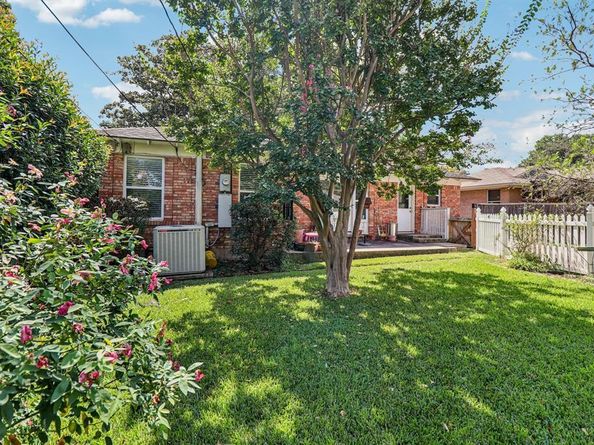 6711  Vada Drive , Dallas Texas 75214