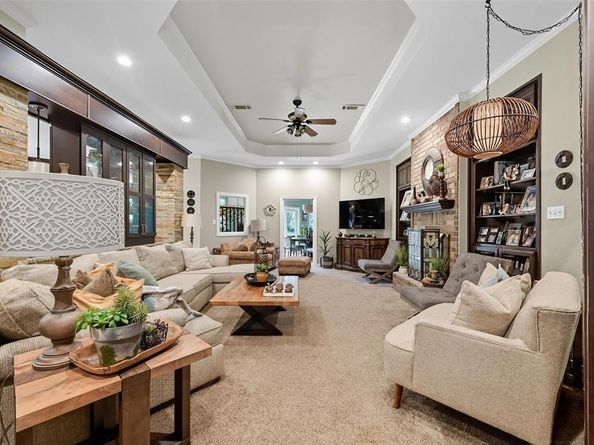 124  Westlake Woods Drive , Azle Texas 76020