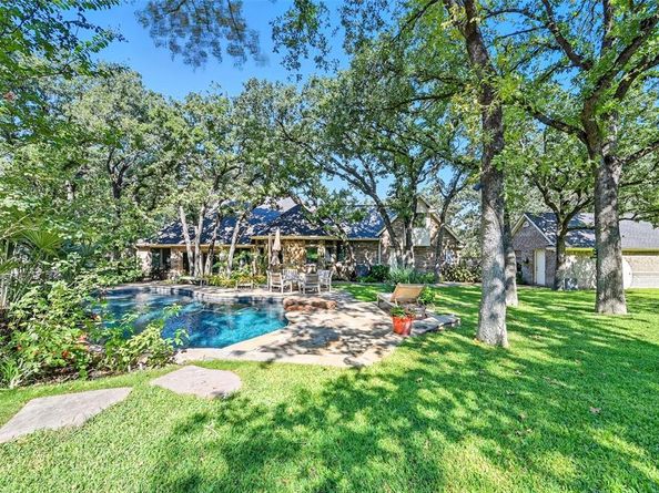 124  Westlake Woods Drive , Azle Texas 76020