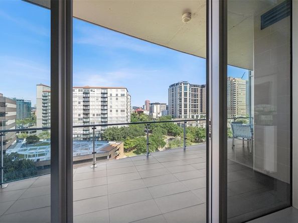 3130 N Harwood Street  905, Dallas Texas 75201