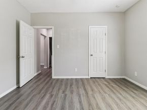 418  Lansing Street , Dallas Texas 75203