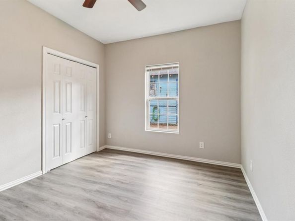 418  Lansing Street , Dallas Texas 75203