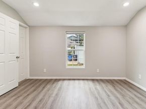 418  Lansing Street , Dallas Texas 75203