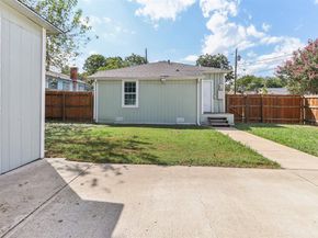 418  Lansing Street , Dallas Texas 75203