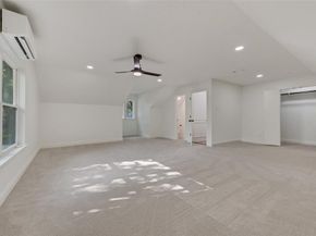 701 N Oakmont Lane , Fort Worth Texas 76112