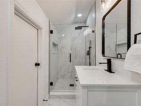 701 N Oakmont Lane , Fort Worth Texas 76112